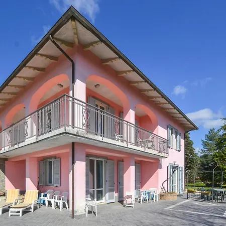 Holiday home Awesome In